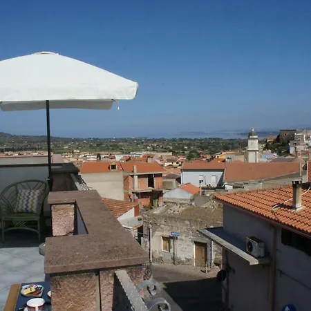 In Centro Storico Apartament SantʼAntìoco