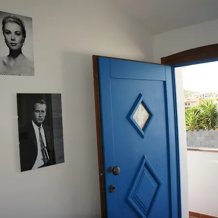 Apartament In Centro Storico SantʼAntìoco