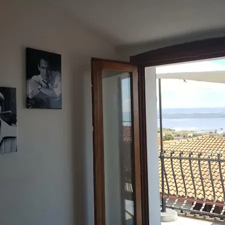 In Centro Storico Apartament SantʼAntìoco